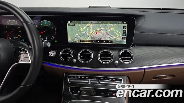 Mercedes-Benz E-Class W213 — Фото автомобиля 13