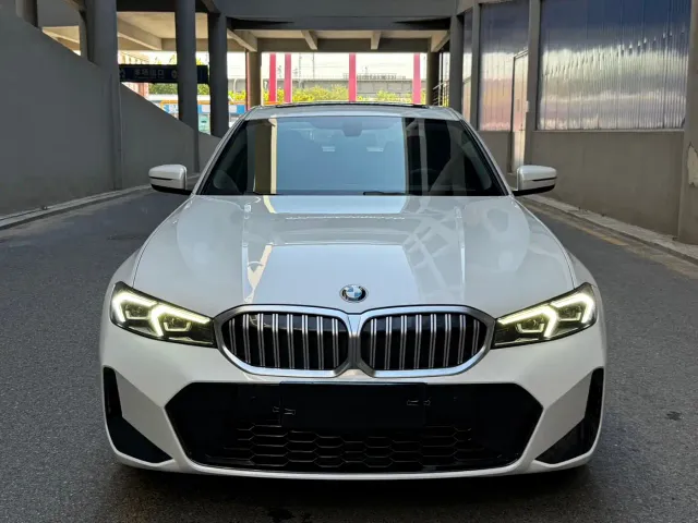 BMW 3 Series — Фото автомобиля 2