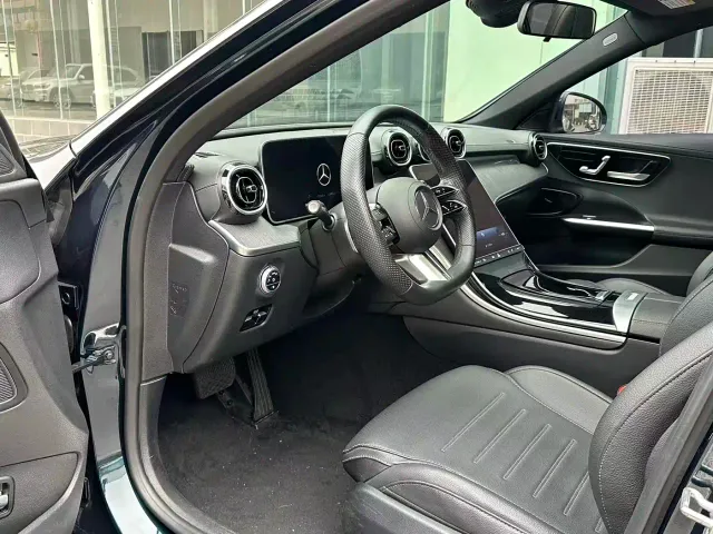Mercedes-Benz C-Class — Фото автомобиля 5