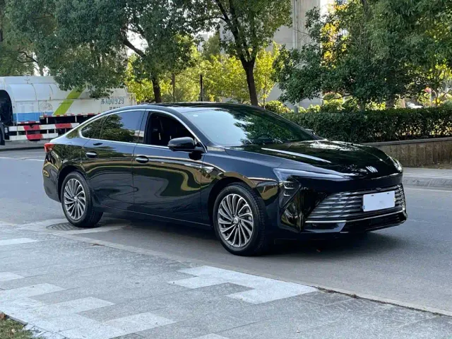Buick LaCrosse — Фото автомобиля 4