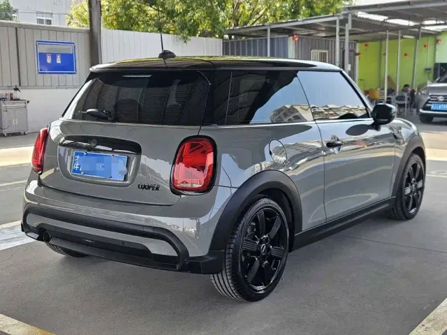 MINI Hatch — Фото автомобиля 3