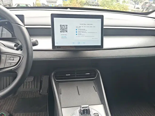 BYD Seal 05 DM-i — Фото автомобиля 12