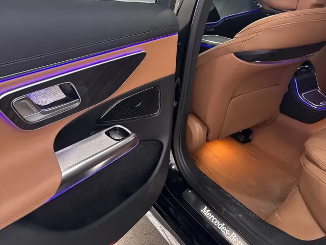 Mercedes-Benz E-Class — Фото автомобиля 10