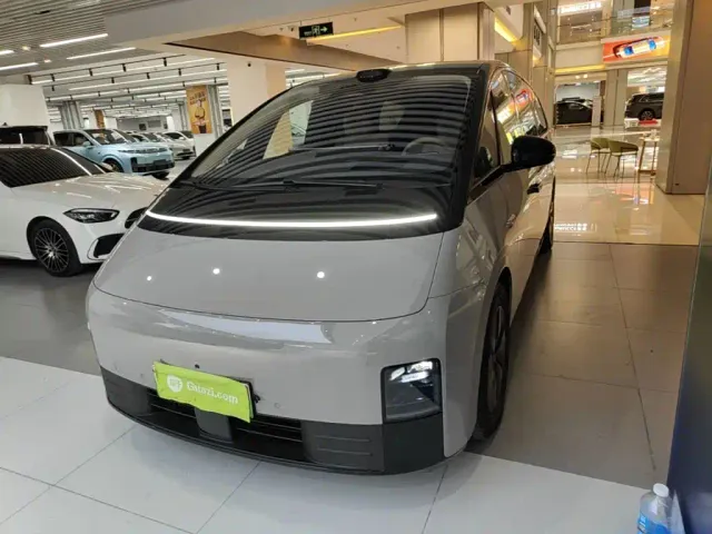 Фотография автомобиля — Li Auto MEGA