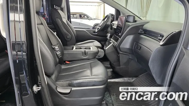 Hyundai Staria — Фото автомобиля 16