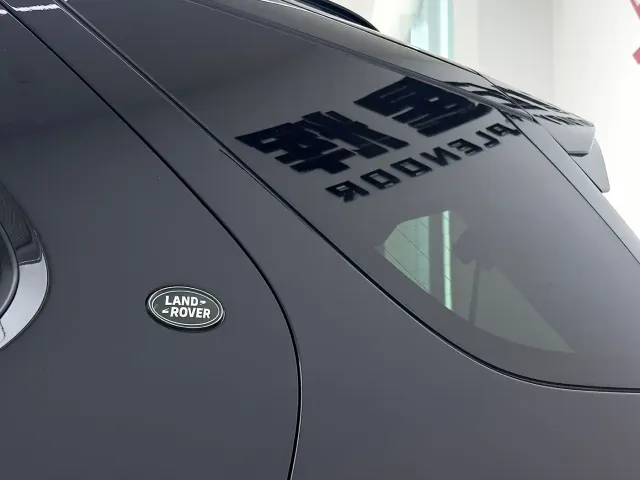 Land Rover Discovery — Фото автомобиля 10