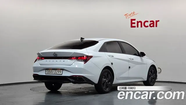 Hyundai AVANTE Avante (CN7) — Фото автомобиля 2