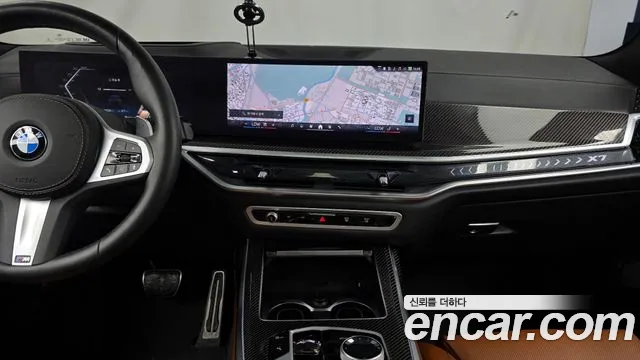 BMW X7 — Фото автомобиля 14