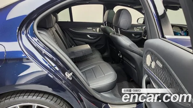 Mercedes-Benz E-Class W213 — Фото автомобиля 17