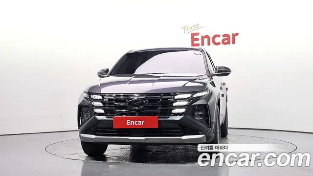 Hyundai Tucson Новый Tucson (NX4) Бензин 1.6 турбо 2WD — Фото автомобиля 3