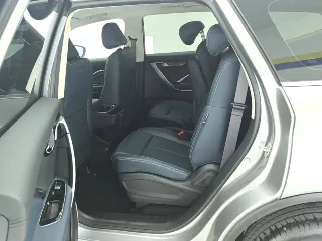 Geely Jiaji — Фото автомобиля 11