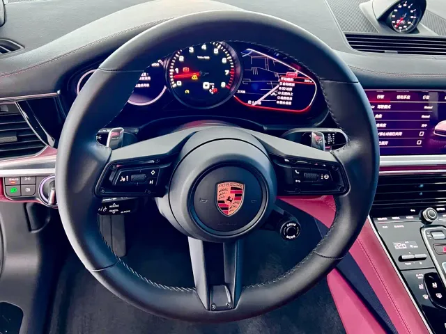 Porsche Panamera — Фото автомобиля 16