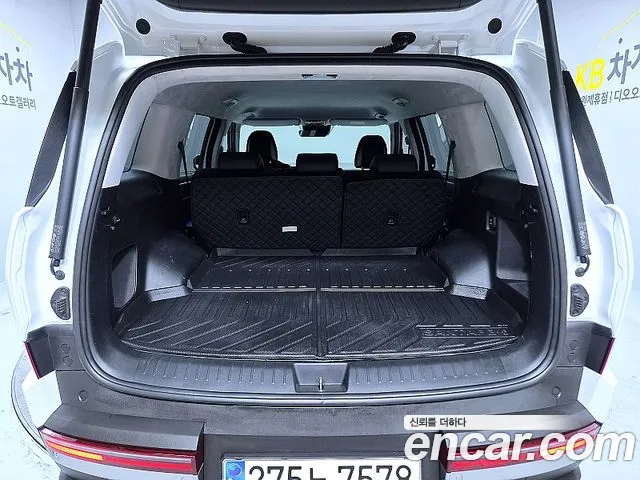 Hyundai Santafe — Фото автомобиля 11