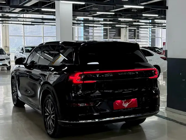 Changan Qiyuan Q07 — Фото автомобиля 13