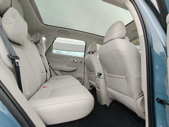 Leapmotor B10 — Фото автомобиля 12