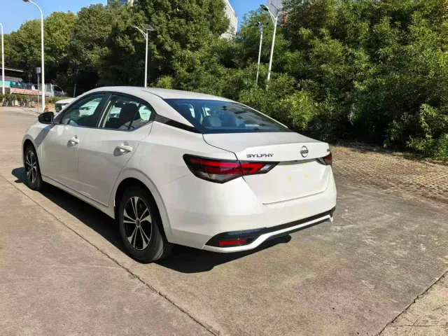 Nissan Sylphy — Фото автомобиля 8