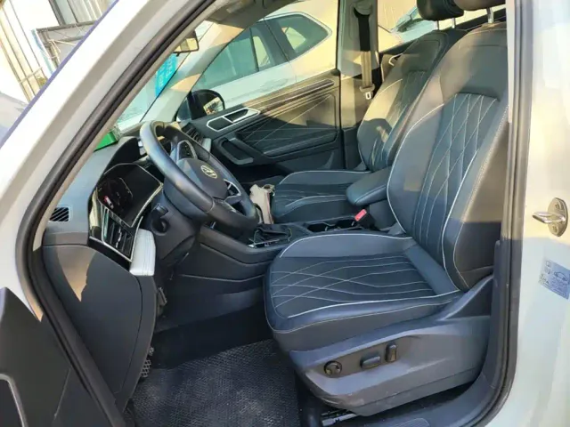 Volkswagen Tiguan L — Фото автомобиля 10