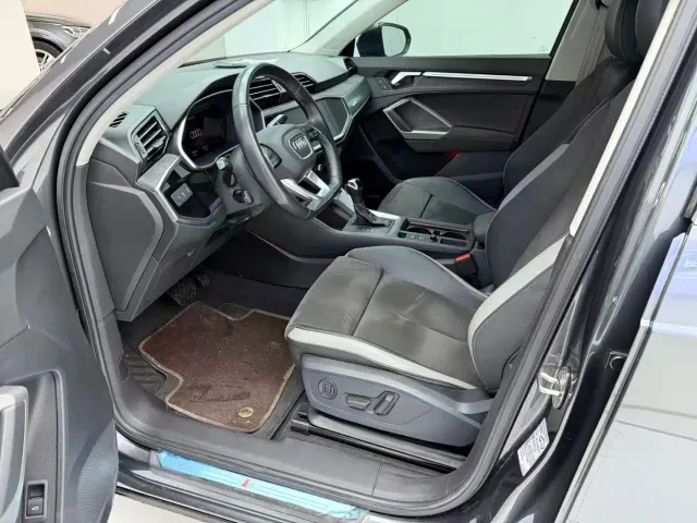 Audi Q3 — Фото автомобиля 11