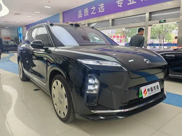 Nio ES8 — Фото автомобиля 2