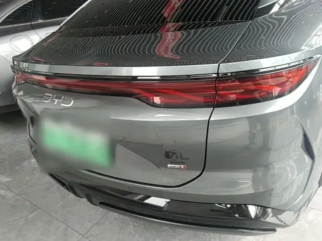 BYD Han L — Фото автомобиля 5