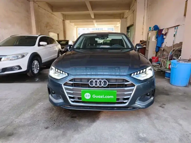 Audi A4L — Фото автомобиля 2