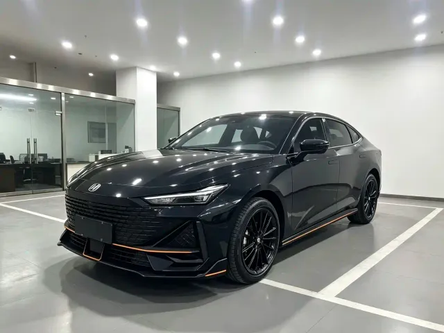 Фотография автомобиля — Changan UNI-V