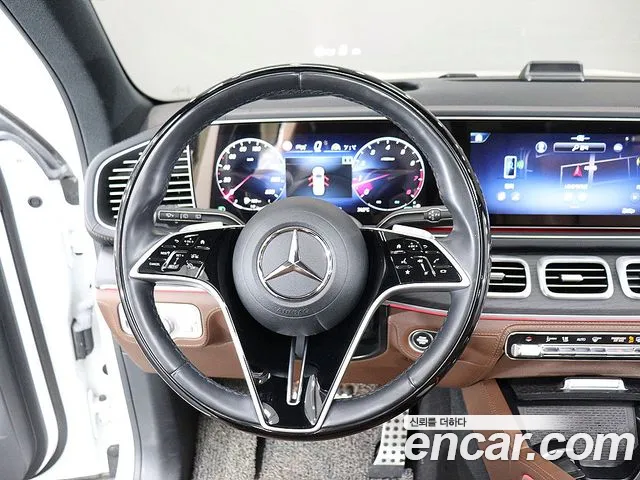 Mercedes-Benz GLS-Class — Фото автомобиля 14