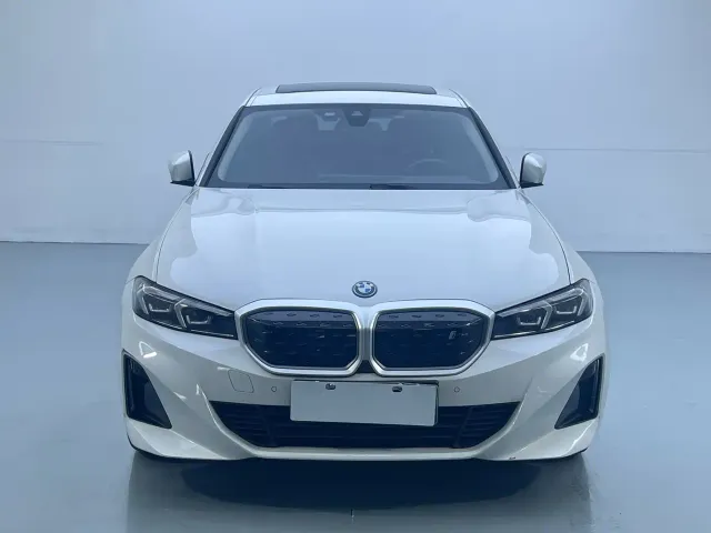 BMW i3 — Фото автомобиля 2