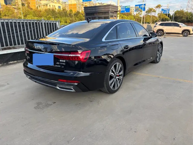 Audi A6L — Фото автомобиля 5
