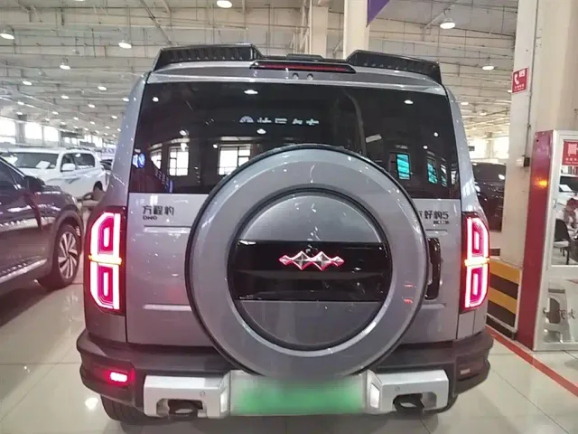 BYD FangChengBao Leopard 5 — Фото автомобиля 5