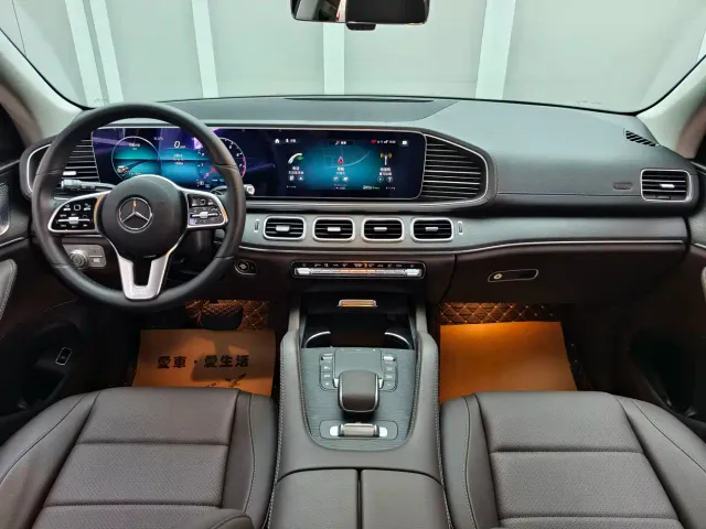 Mercedes-Benz GLE-Class — Фото автомобиля 8