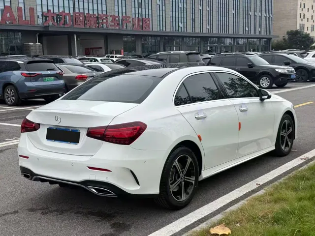 Mercedes-Benz A-Class — Фото автомобиля 7