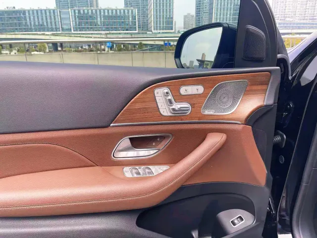 Mercedes-Benz GLE-Class — Фото автомобиля 16