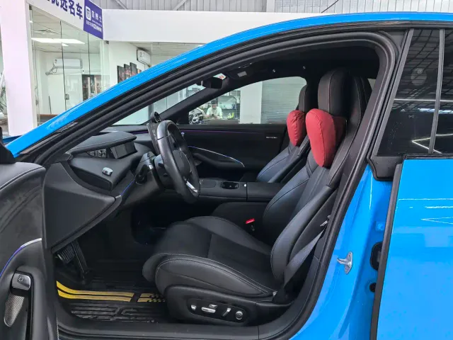 Xiaomi SU7 — Фото автомобиля 4