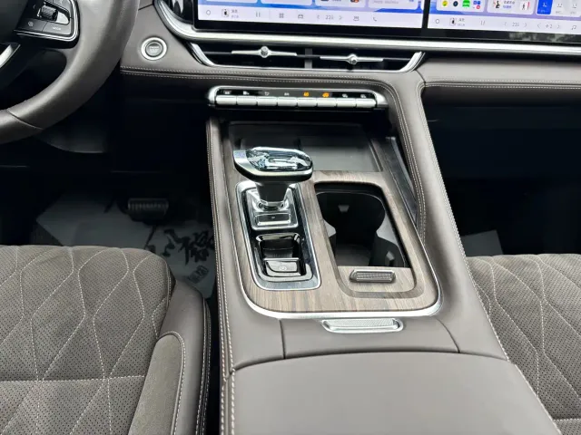 Geely Xingyue L — Фото автомобиля 13