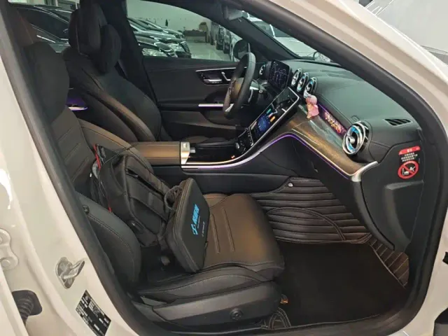 Mercedes-Benz C-Class — Фото автомобиля 24