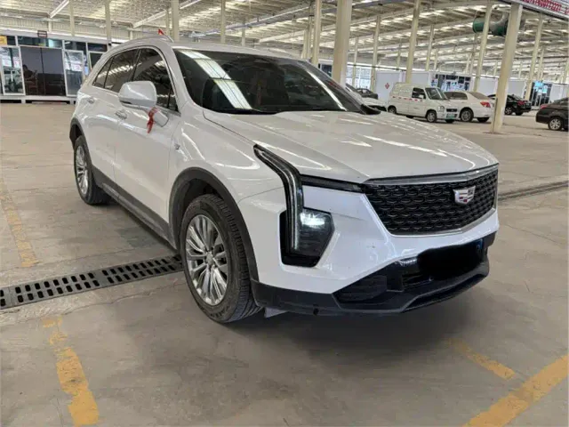 Cadillac XT4 — Фото автомобиля 3