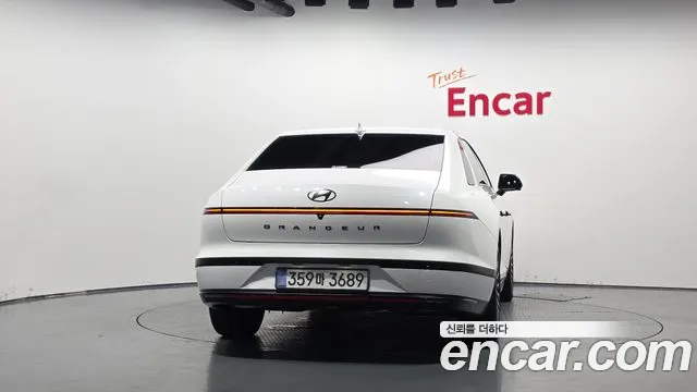 Hyundai Grandeur GN7 — Фото автомобиля 3