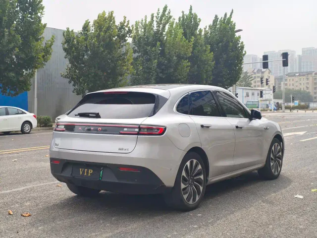 Aito M5 — Фото автомобиля 10