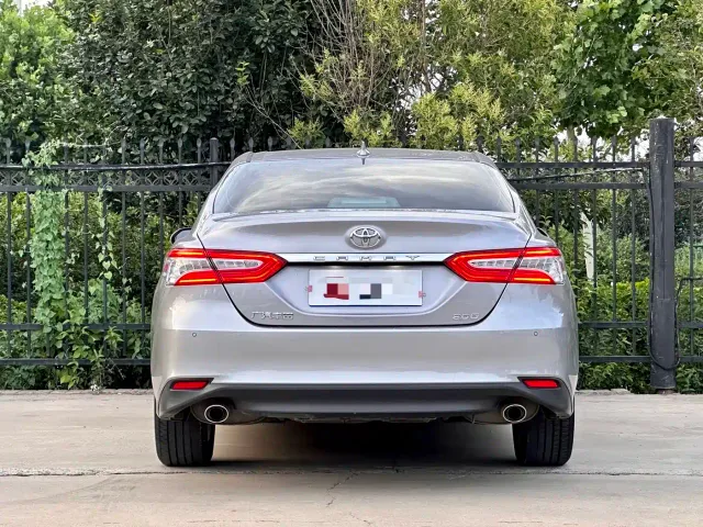 Toyota Camry — Фото автомобиля 8