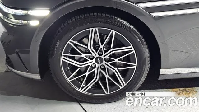 Genesis G90 Бензин 3.5 турбо AWD — Фото автомобиля 5