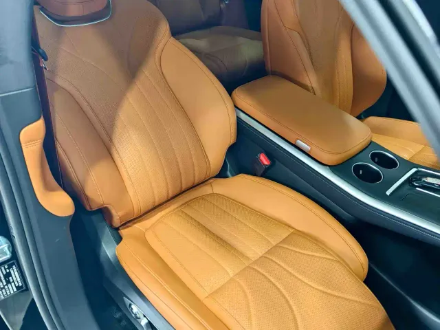 Xpeng G9 — Фото автомобиля 10