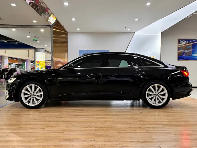 Audi A6L — Фото автомобиля 4