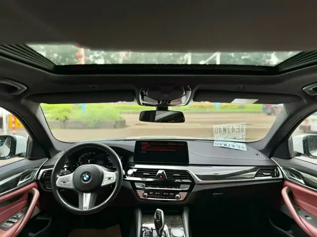 BMW 5 Series — Фото автомобиля 7