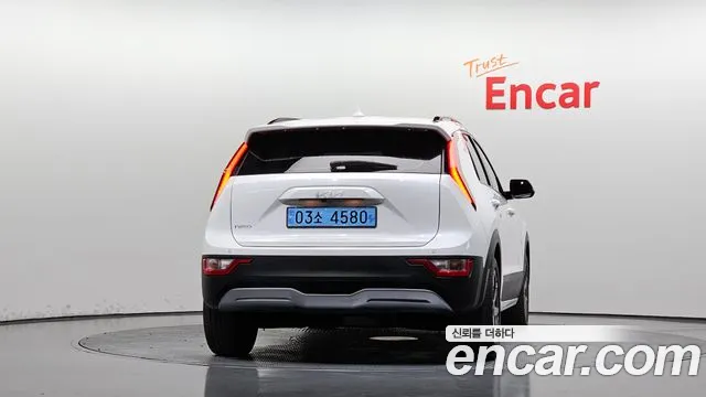 Kia Niro New — Фото автомобиля 4