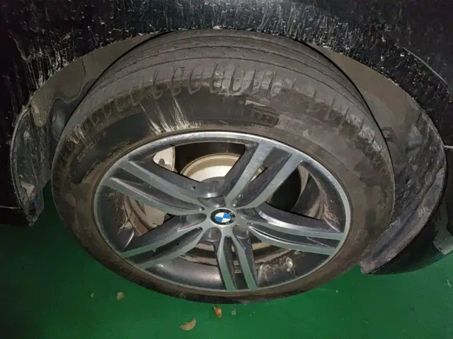 BMW 5 Series — Фото автомобиля 8