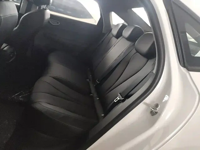 BYD Seal 05 DM-i — Фото автомобиля 16