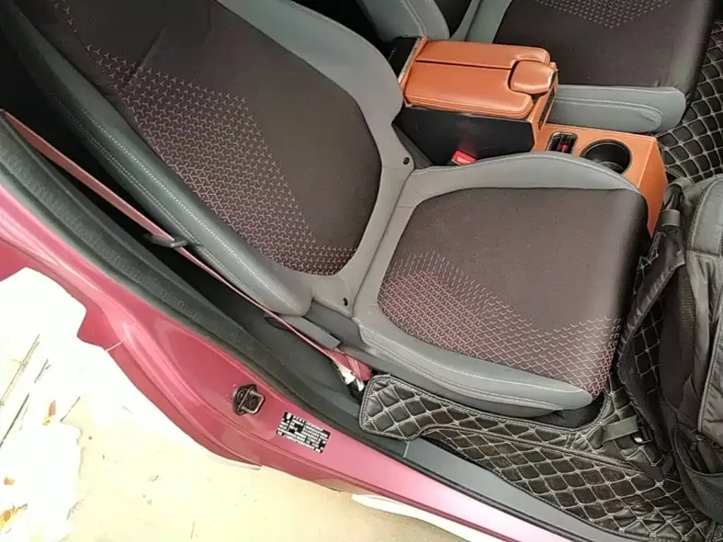Baojun Baojun E200 2020 305KM Smart Enjoyment Edition — Фото автомобиля 24