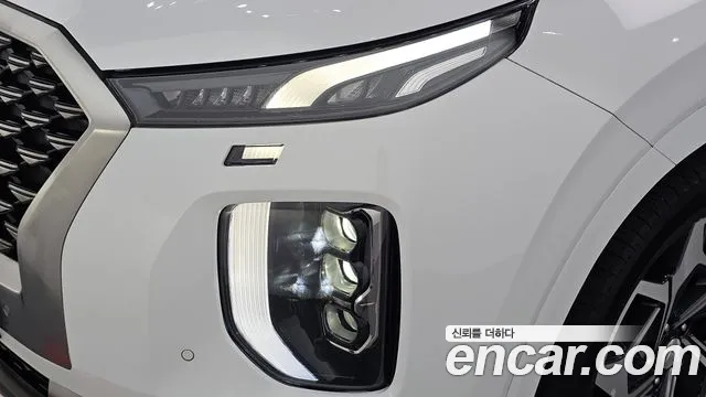 Hyundai Palisade Palisade Дизель 2.2 2WD — Фото автомобиля 19