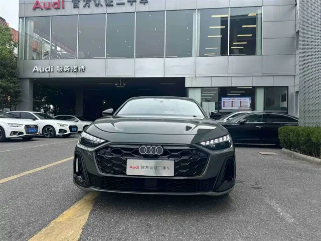 Audi A5L — Фото автомобиля 2